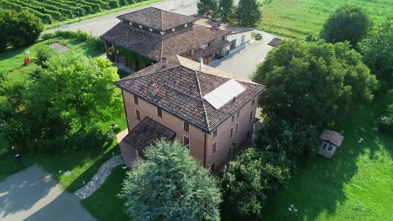 Albergo Da Ca' Vecia Spilamberto Екстер'єр фото